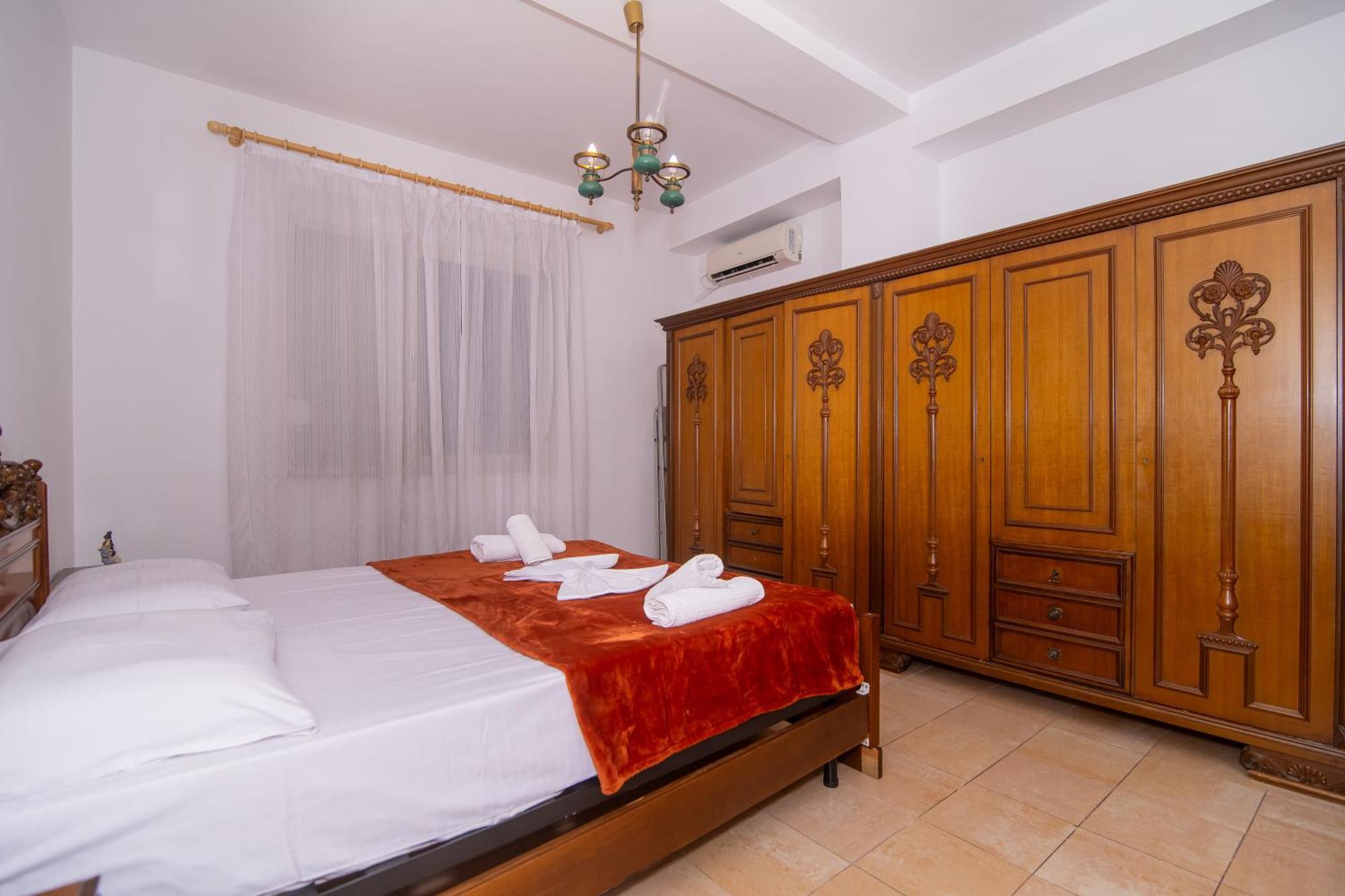 Vintage Blloku Apartment Tiranë Ngoại thất bức ảnh