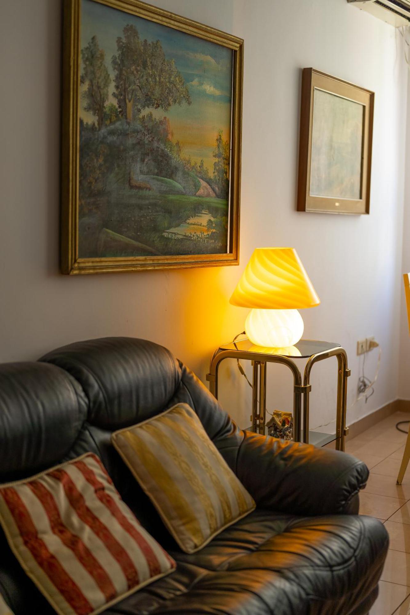 Vintage Blloku Apartment Tiranë Ngoại thất bức ảnh