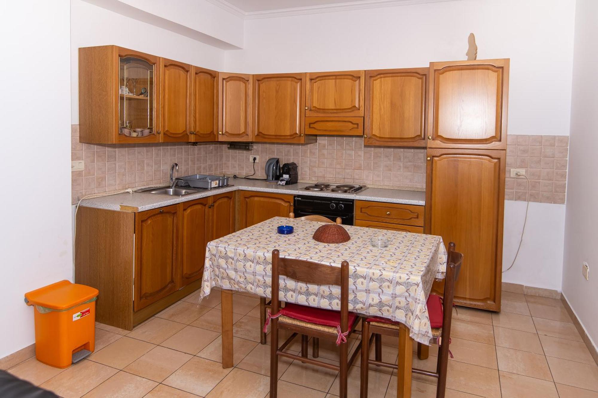 Vintage Blloku Apartment Tiranë Ngoại thất bức ảnh